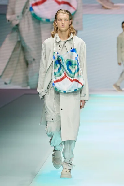 Look 20